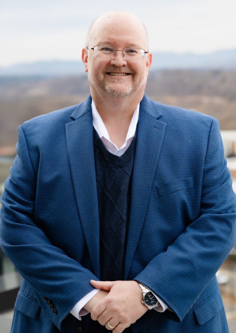Brian Sherwood Headshot scaled e1789676341703