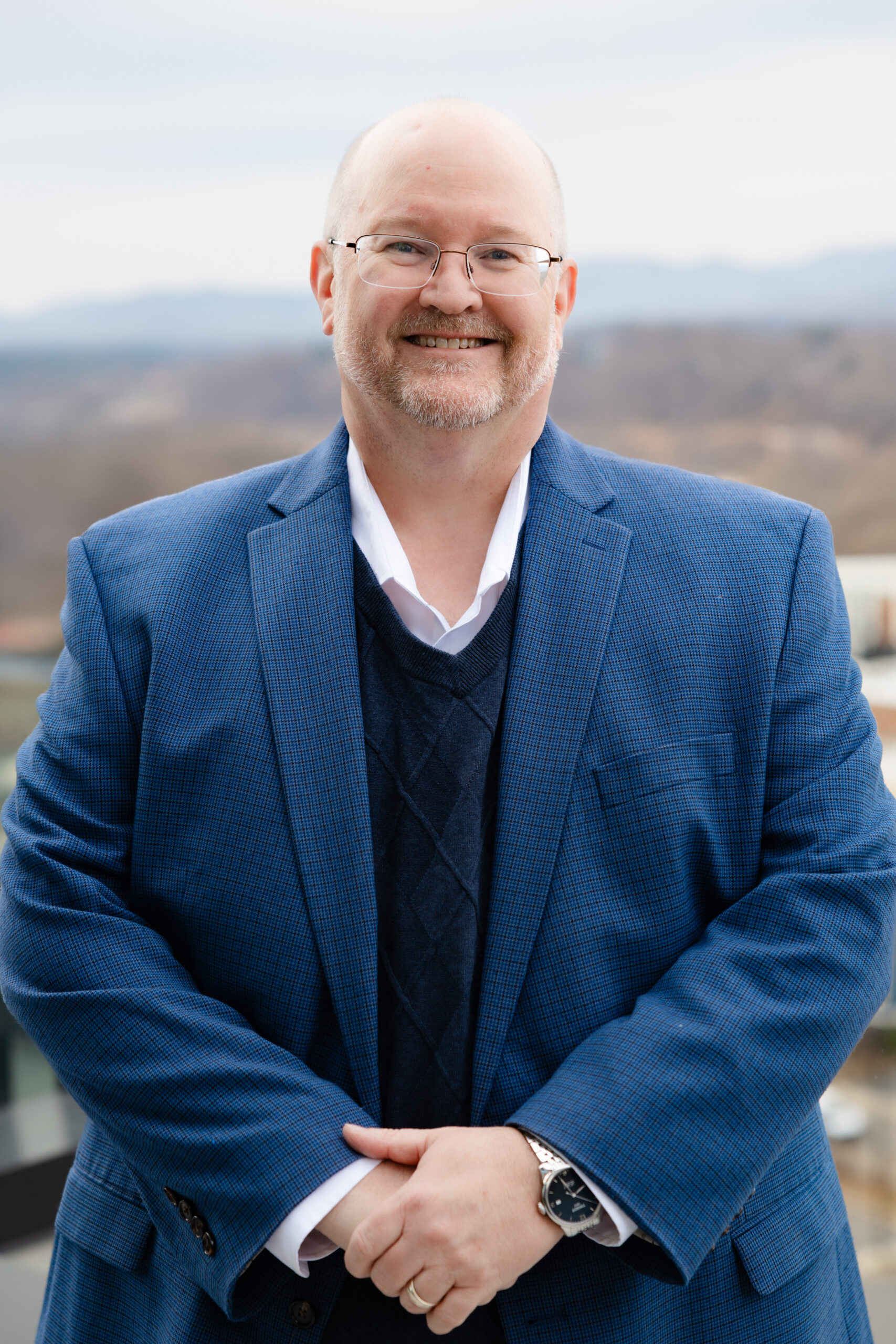 Brian Sherwood Headshot scaled